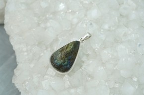 Labradoritanhänger -  naturbellassene Tropfenform - 925'er Silber