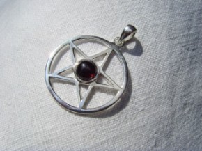 Pentagramm - Granat / 925'er Silber