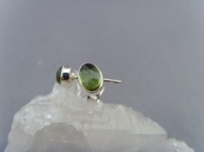 Peridot Ohrstecker - Oval - 925'er Silber